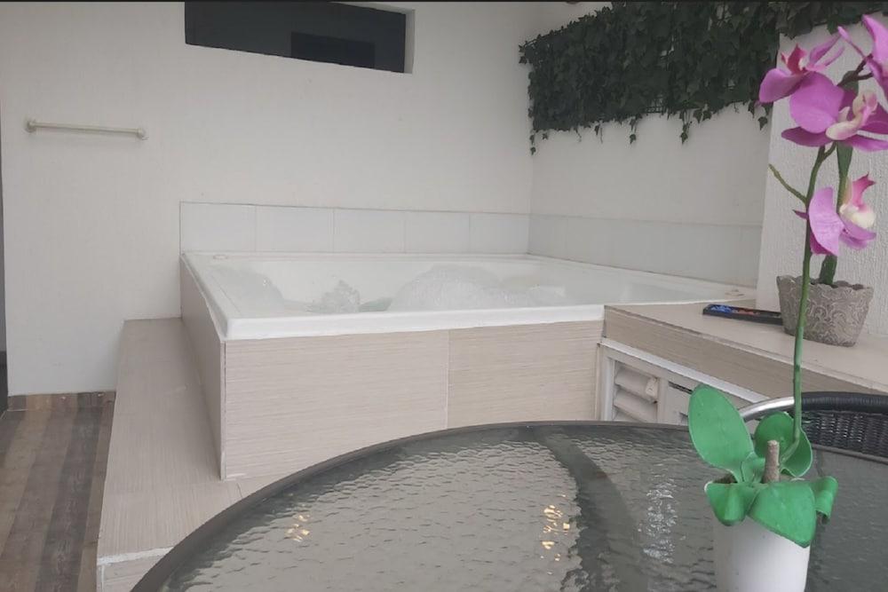 Aw Hotel Ariston Las Vegas De Granada 칼리 외부 사진