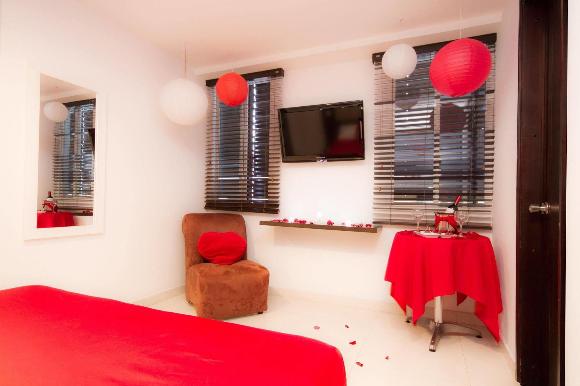 Aw Hotel Ariston Las Vegas De Granada 칼리 외부 사진