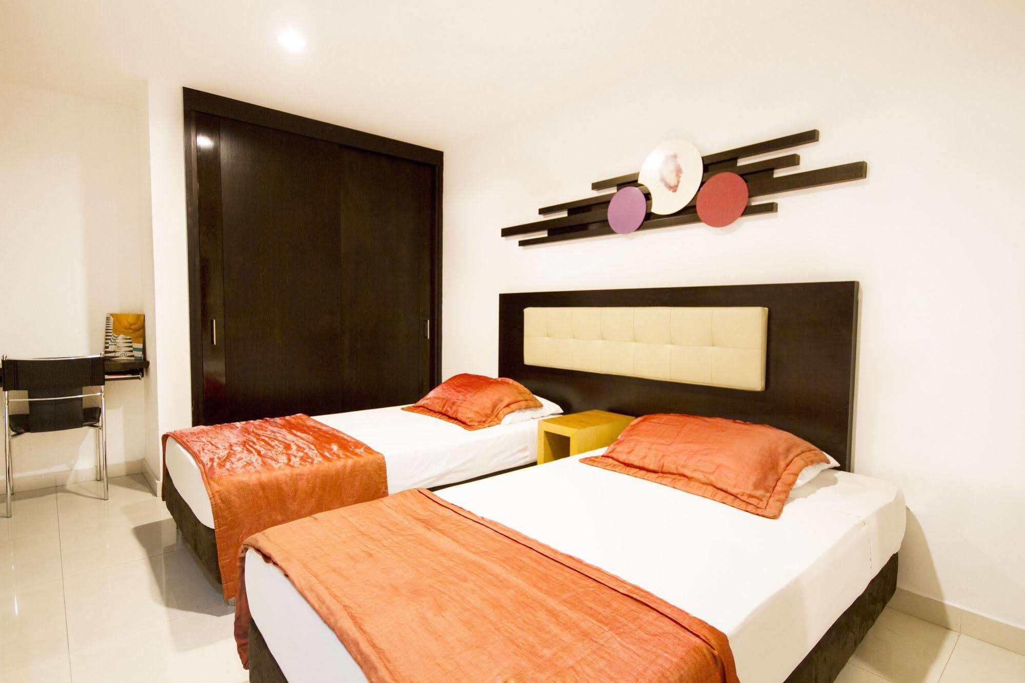 Aw Hotel Ariston Las Vegas De Granada 칼리 외부 사진